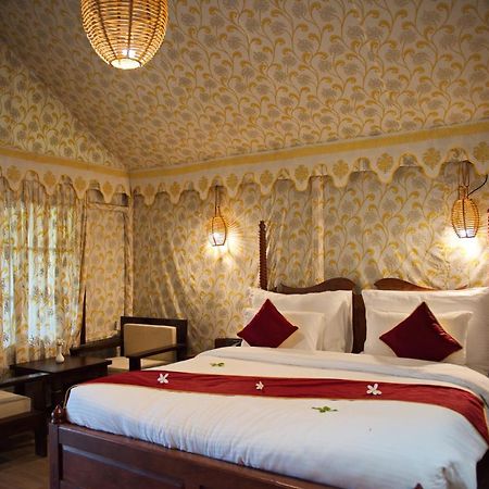 Wild Rose Resort & Spa Pushkar Bagian luar foto