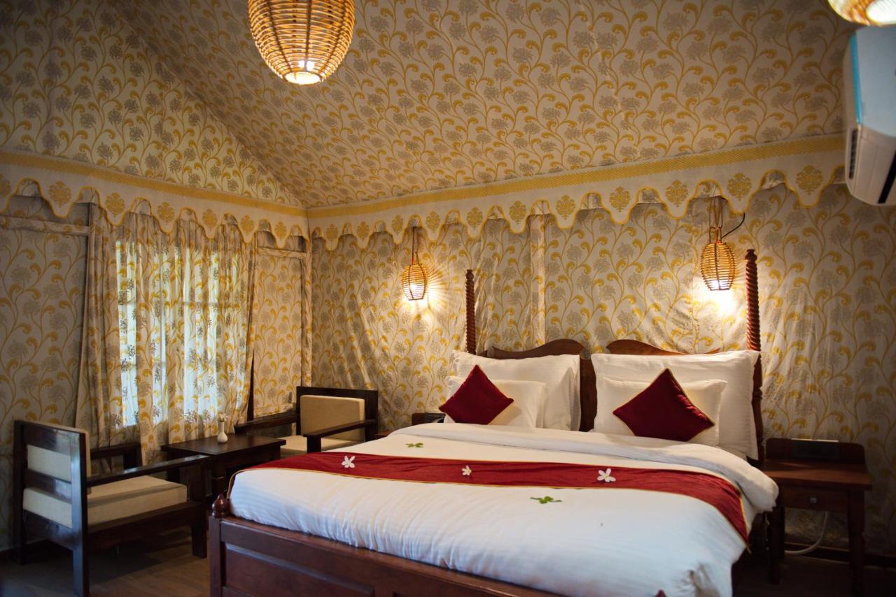 Wild Rose Resort & Spa Pushkar Bagian luar foto